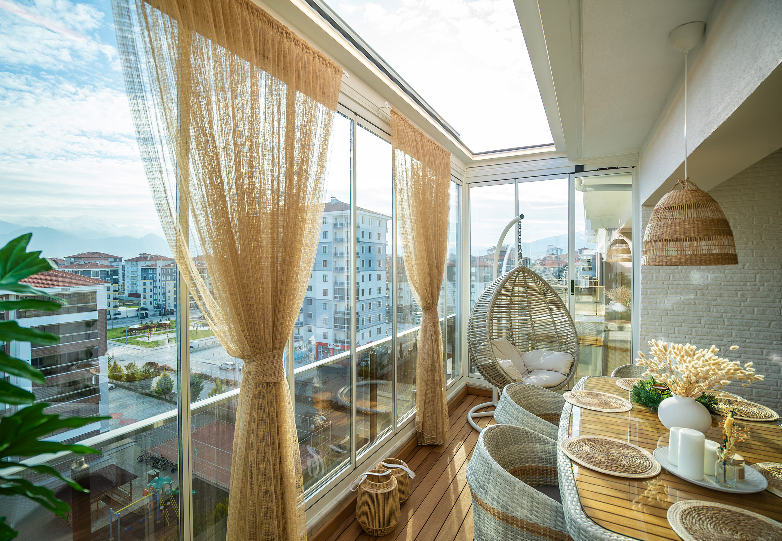 Katlanır Cam Balkon